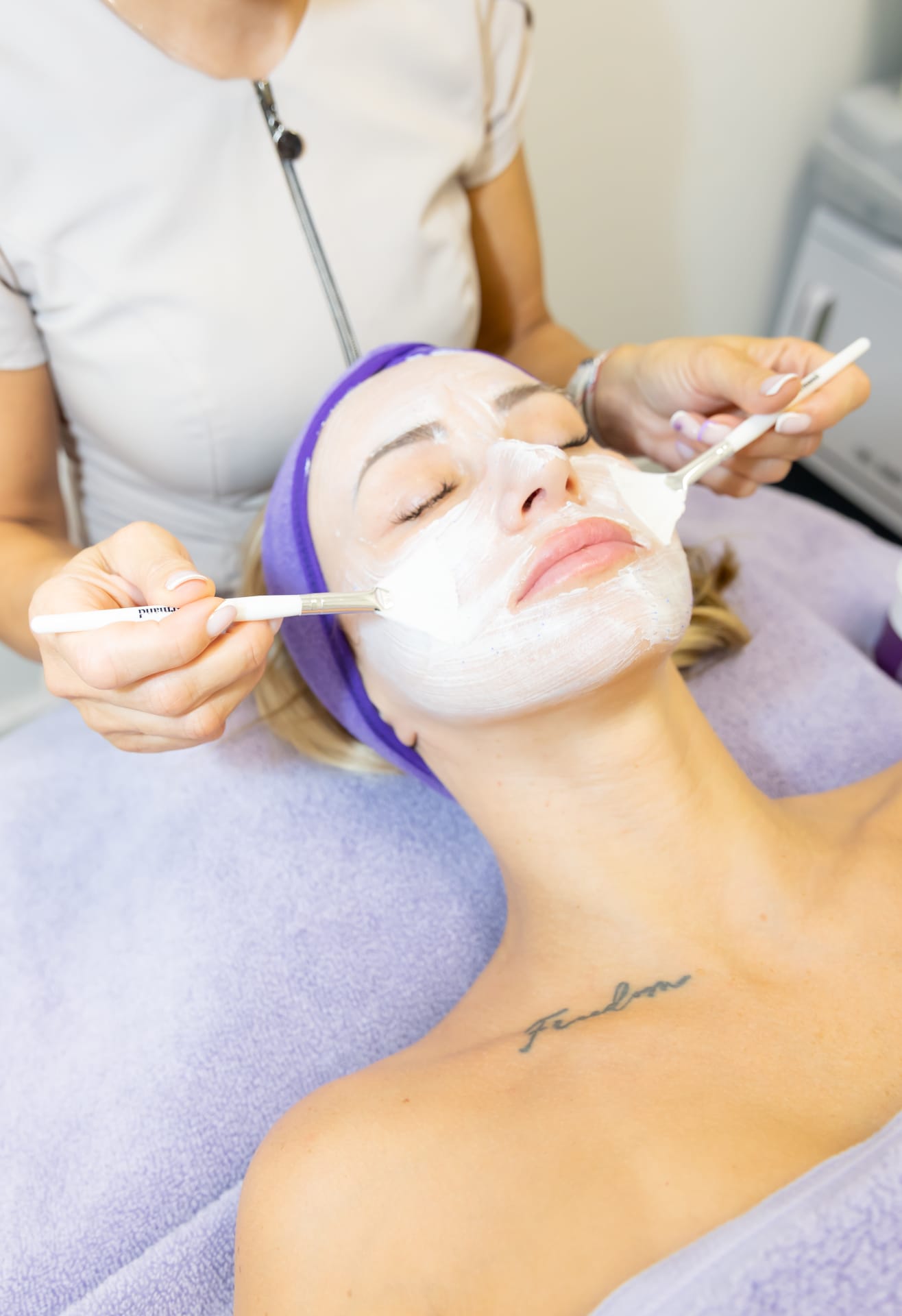 Express Skin Refresh Facial, Microneedling vs express glow facial